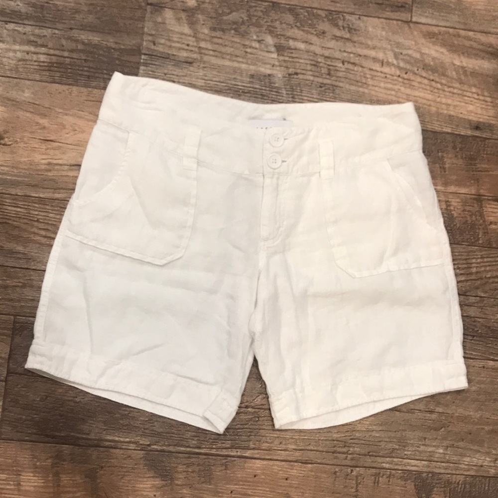 White Linen Bermuda shorts